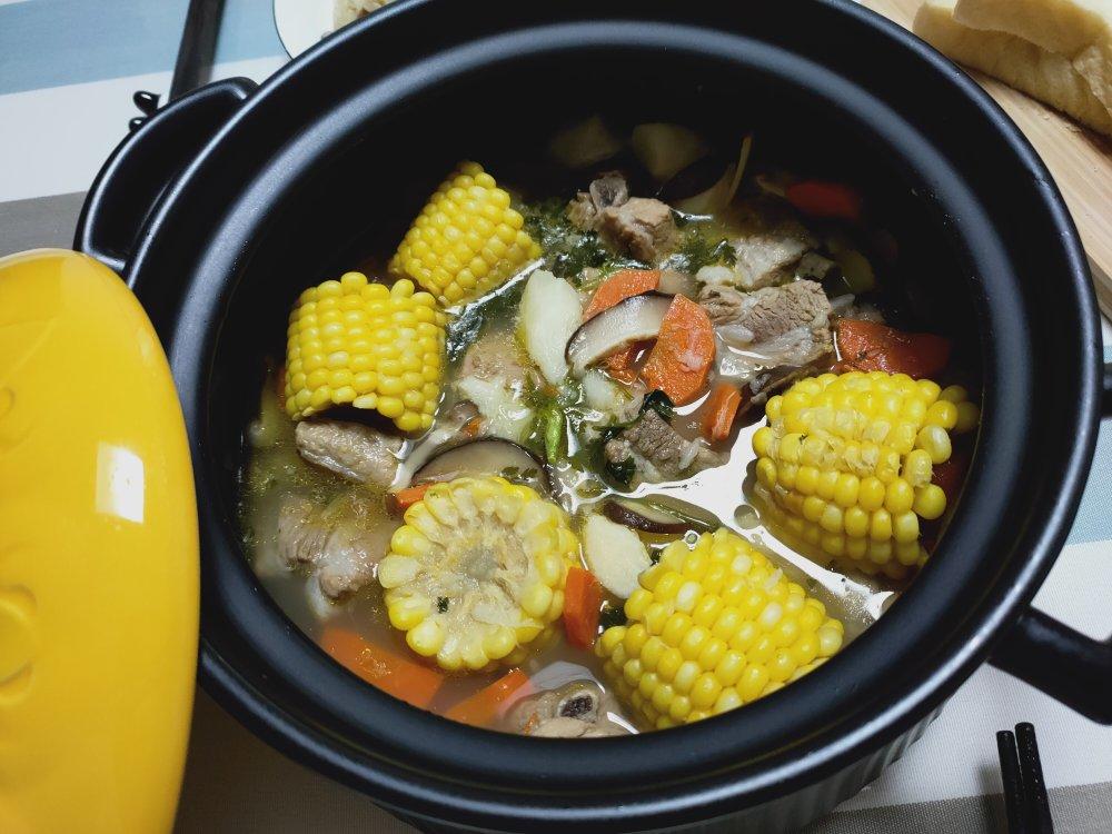 排骨玉米胡萝卜山药汤