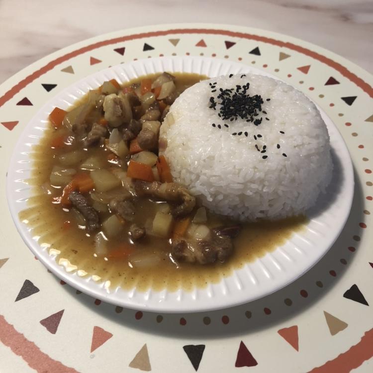 咖喱鸡肉饭