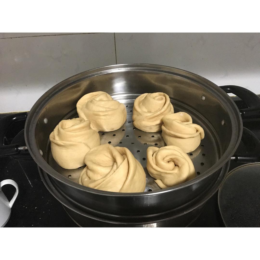 新手也可以--详解如何做出人见人爱、金黄的南瓜馒头