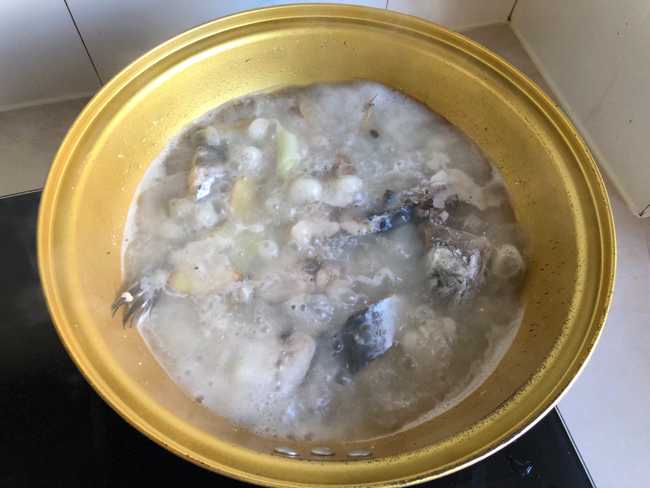 清炖白汤鲅鱼的做法