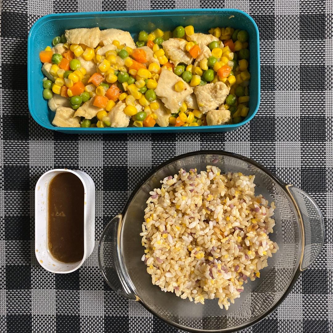 减脂餐！鸡胸肉炒三丁