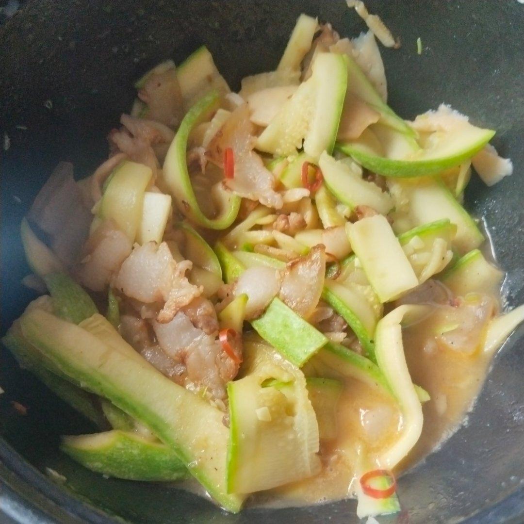 西葫芦炒肉