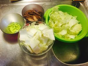 白菜炒牛肉的做法 步骤1