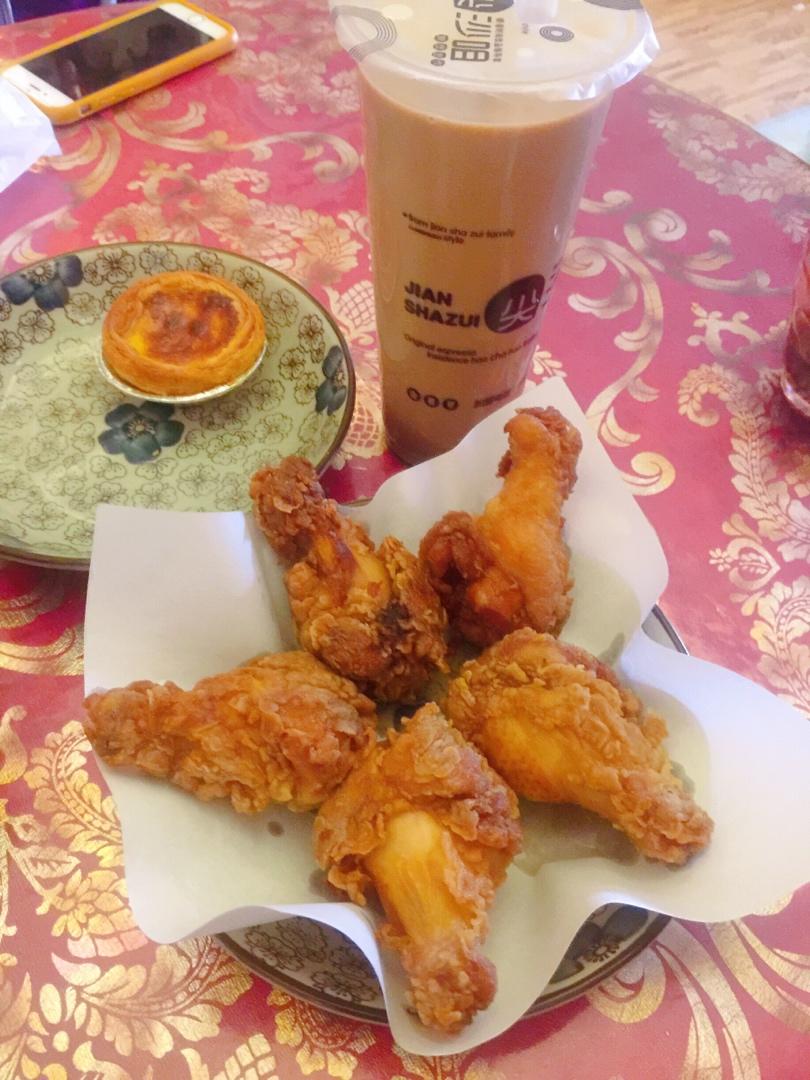 肯德基 炸鸡翅 炸鸡腿🍗好吃好吃了😋