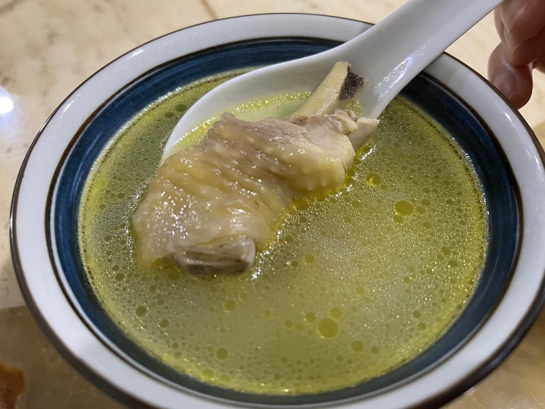 石螺炖鸡汤(新手)的做法 步骤7