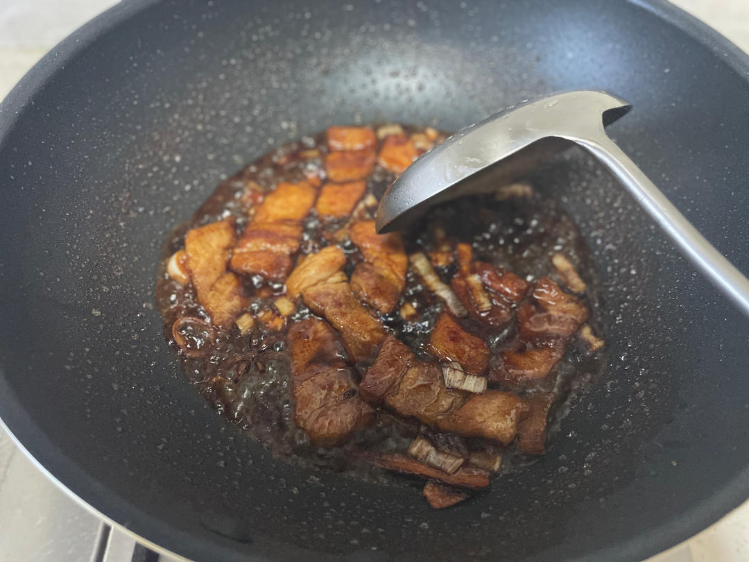 不焯水不放油的家常红烧肉