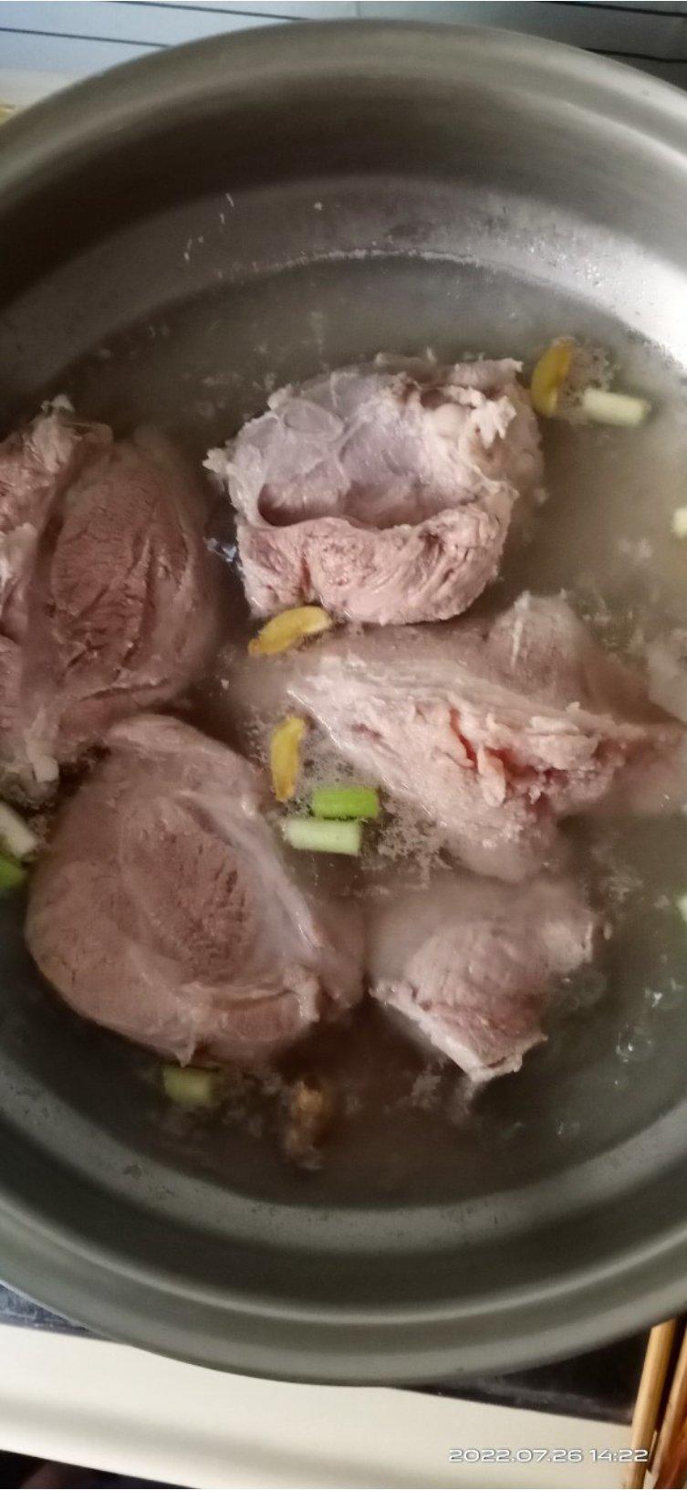 卤猪腿腱子肉