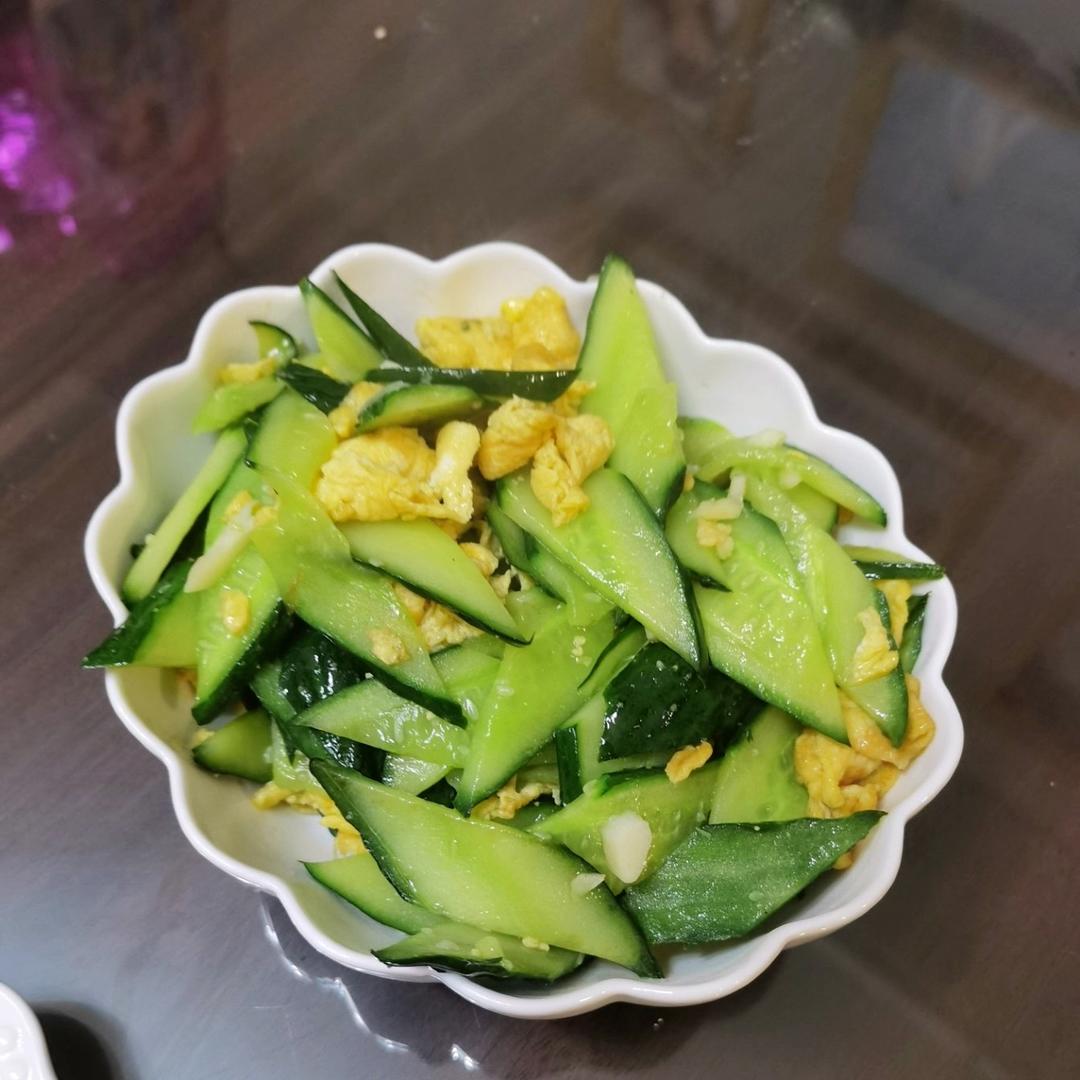 黄瓜炒鸡蛋 （青瓜炒鸡蛋）