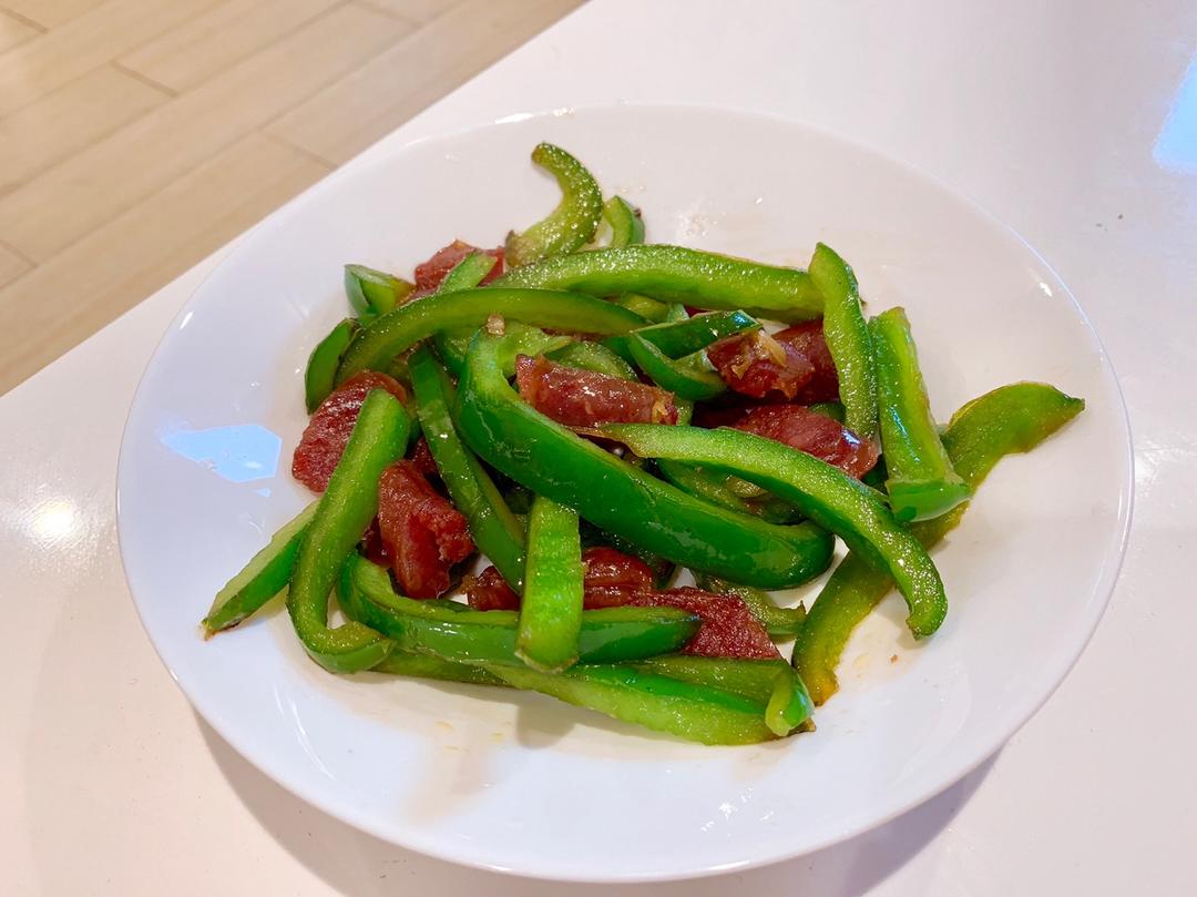 青椒炒香肠