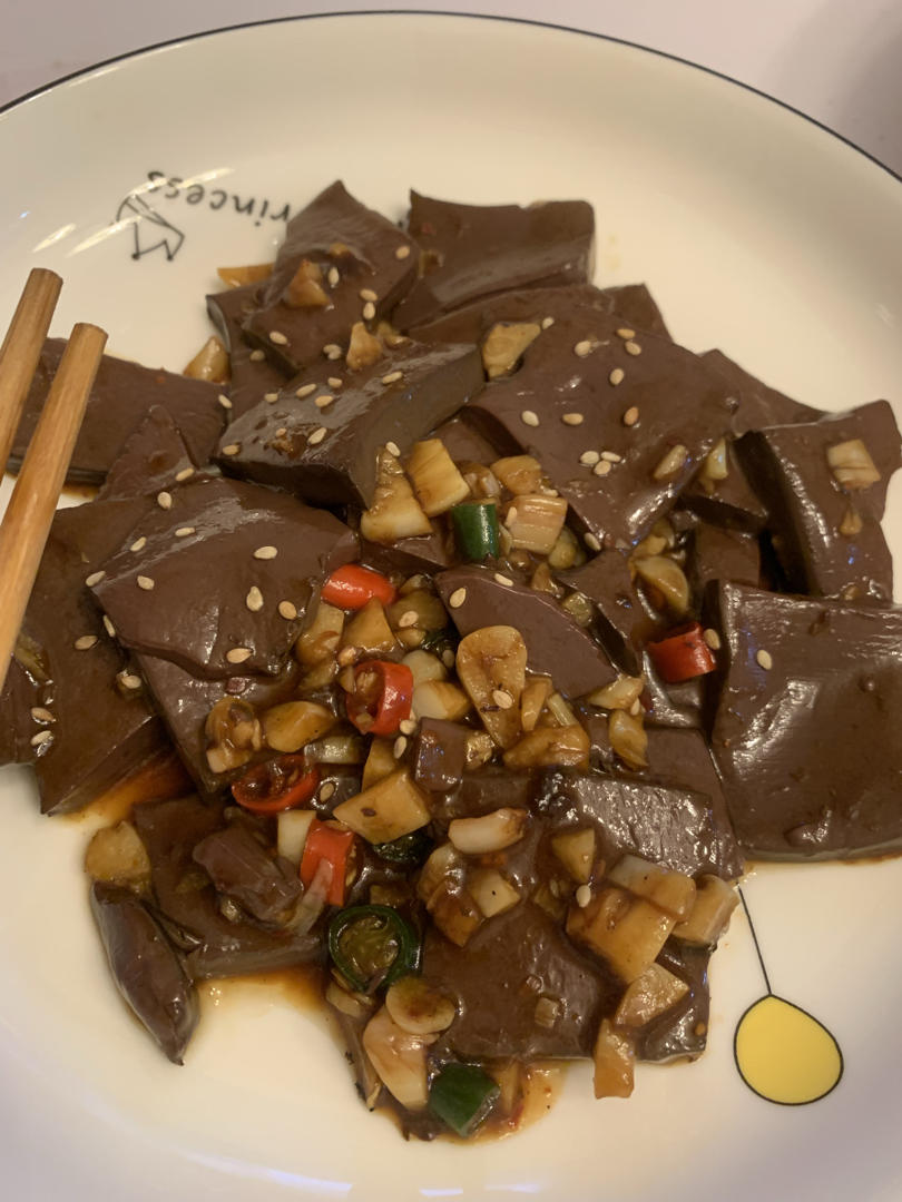 爆炒鸭血