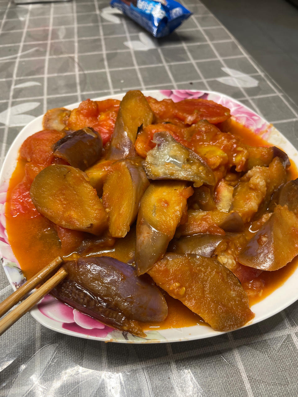 5分钟快手下饭菜#番茄炒茄子🍅番茄家族