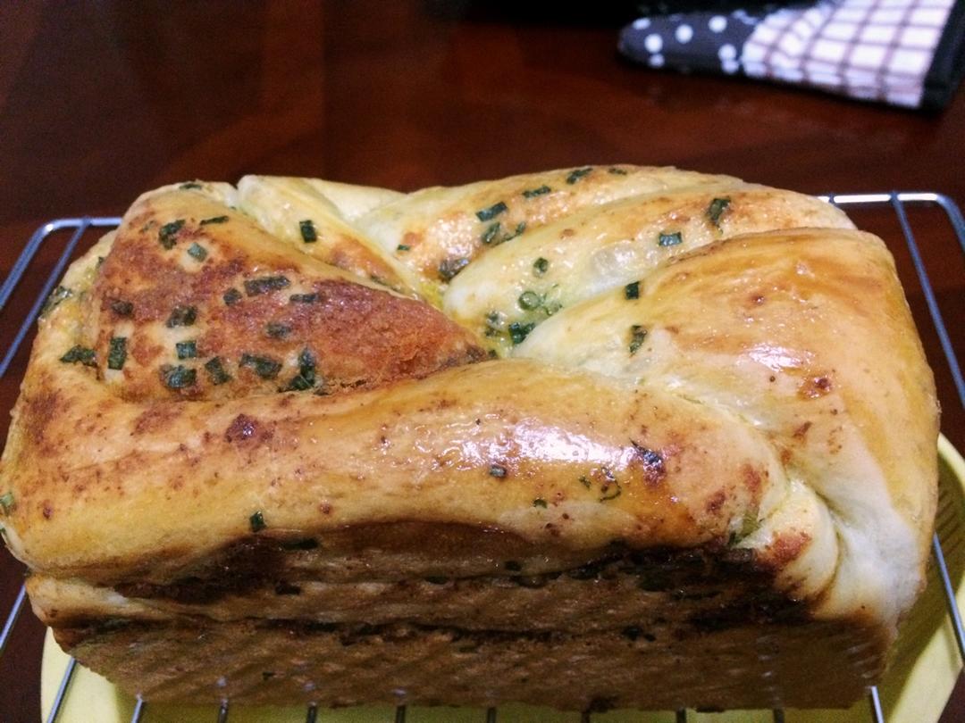 香葱肉松手撕吐司