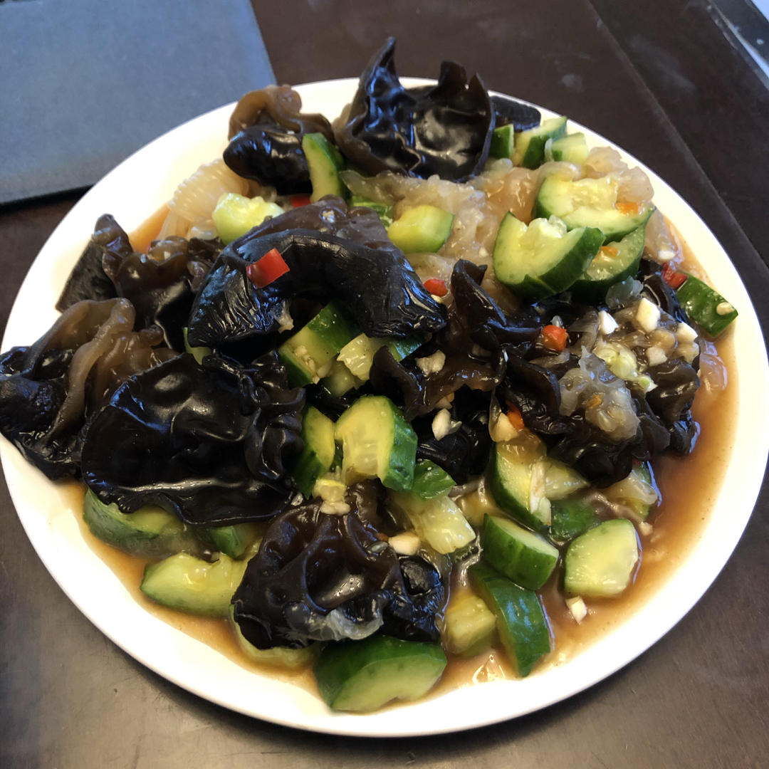 凉拌黄瓜银耳木耳