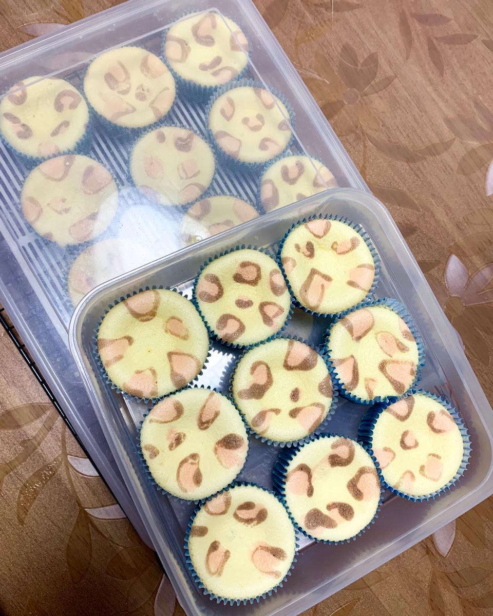 颜值超高的豹纹纸杯蛋糕