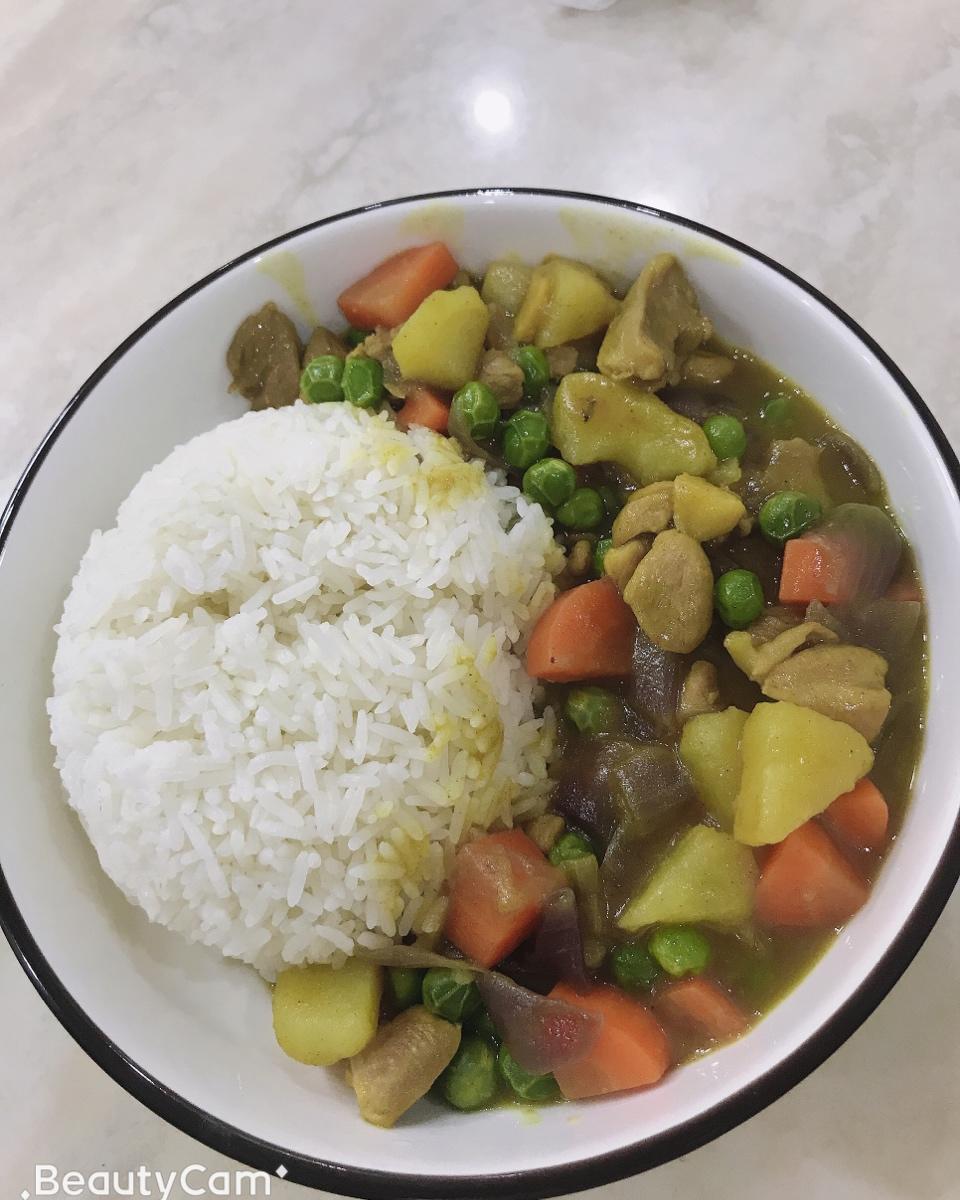 咖喱鸡肉饭