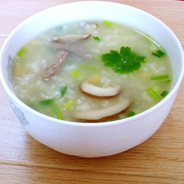 yaya的小菜碗分享作品午餐612014年8月2日香菇猪肝粥～#午餐61