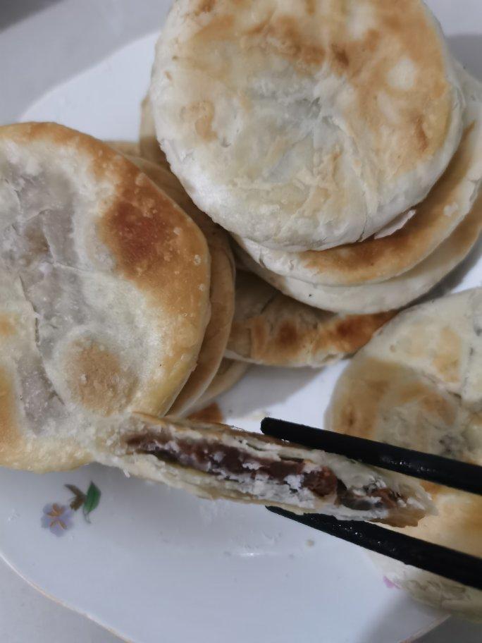 平底锅版酥掉渣豆沙小酥饼