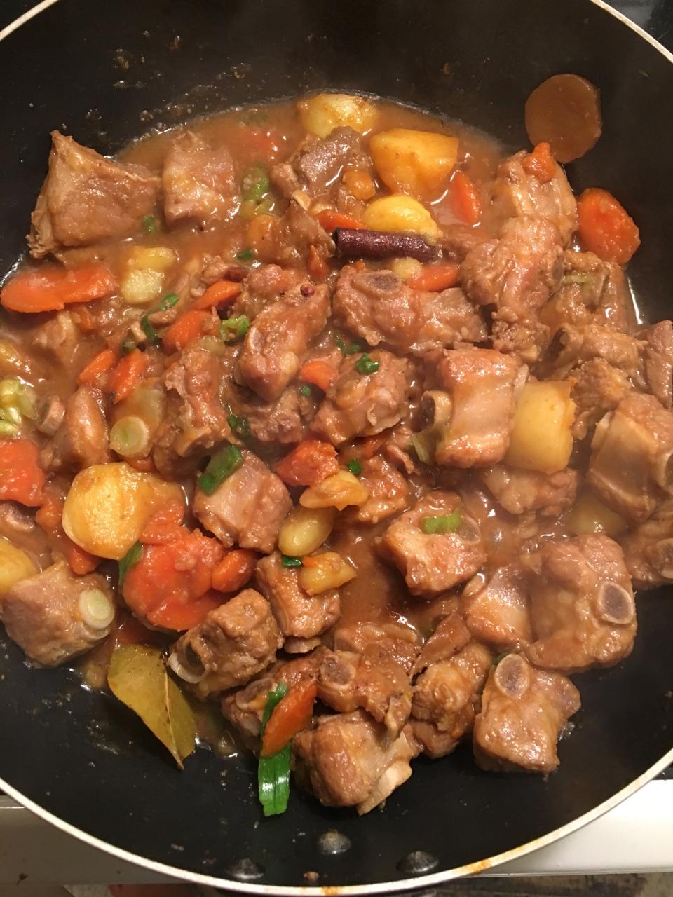 胡萝卜土豆炖排骨