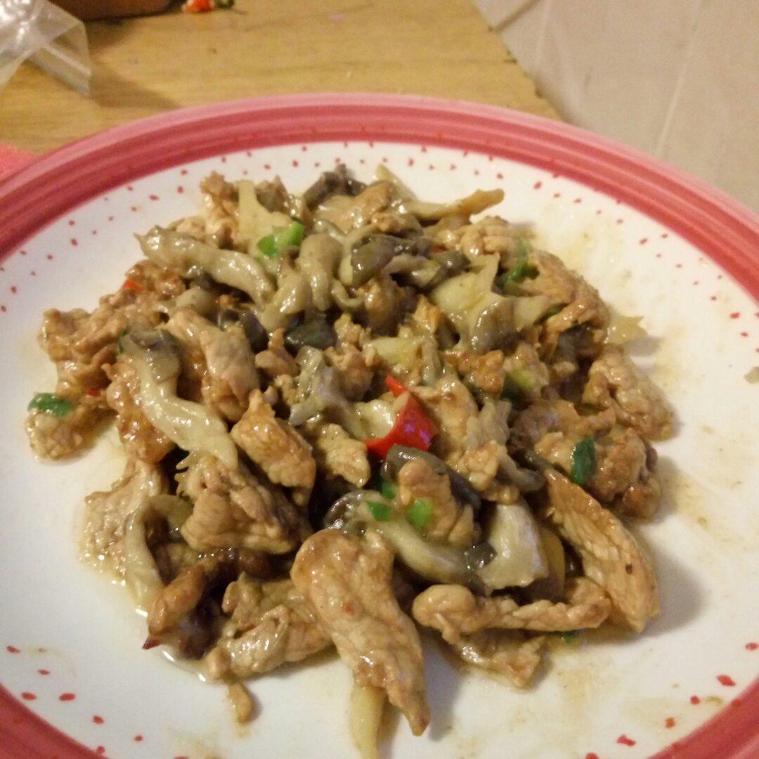平菇/海鲜菇炒肉