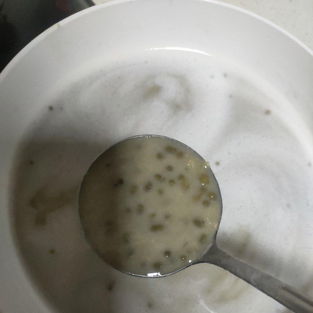 绿豆沙牛乳-转载