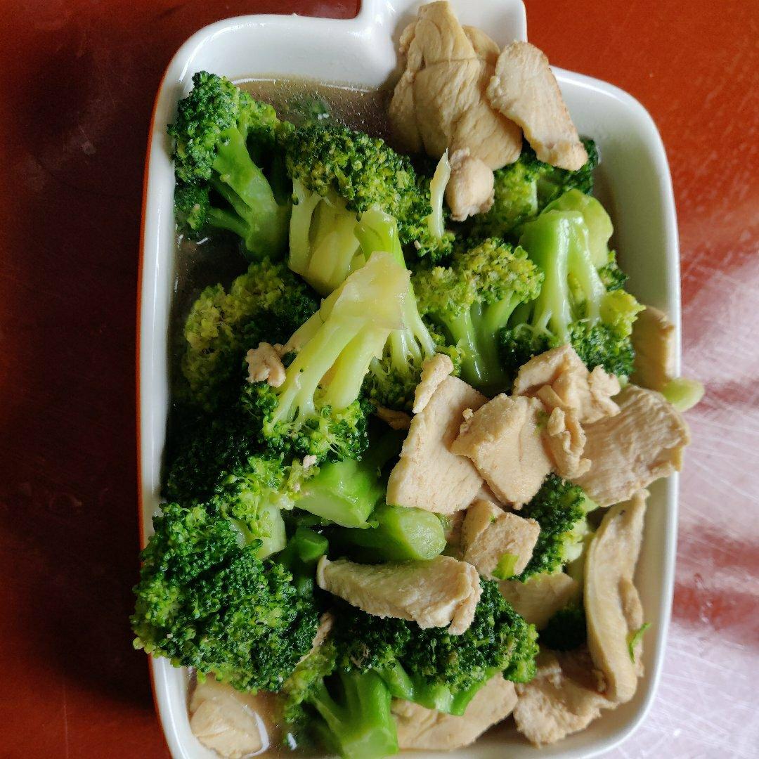 西兰花炒鸡肉