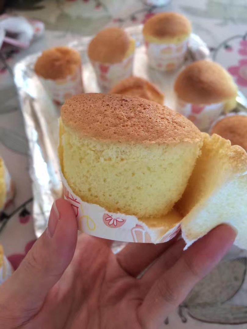 挑战全网最容易成功的纸杯蛋糕🧁无水不回缩，不开裂