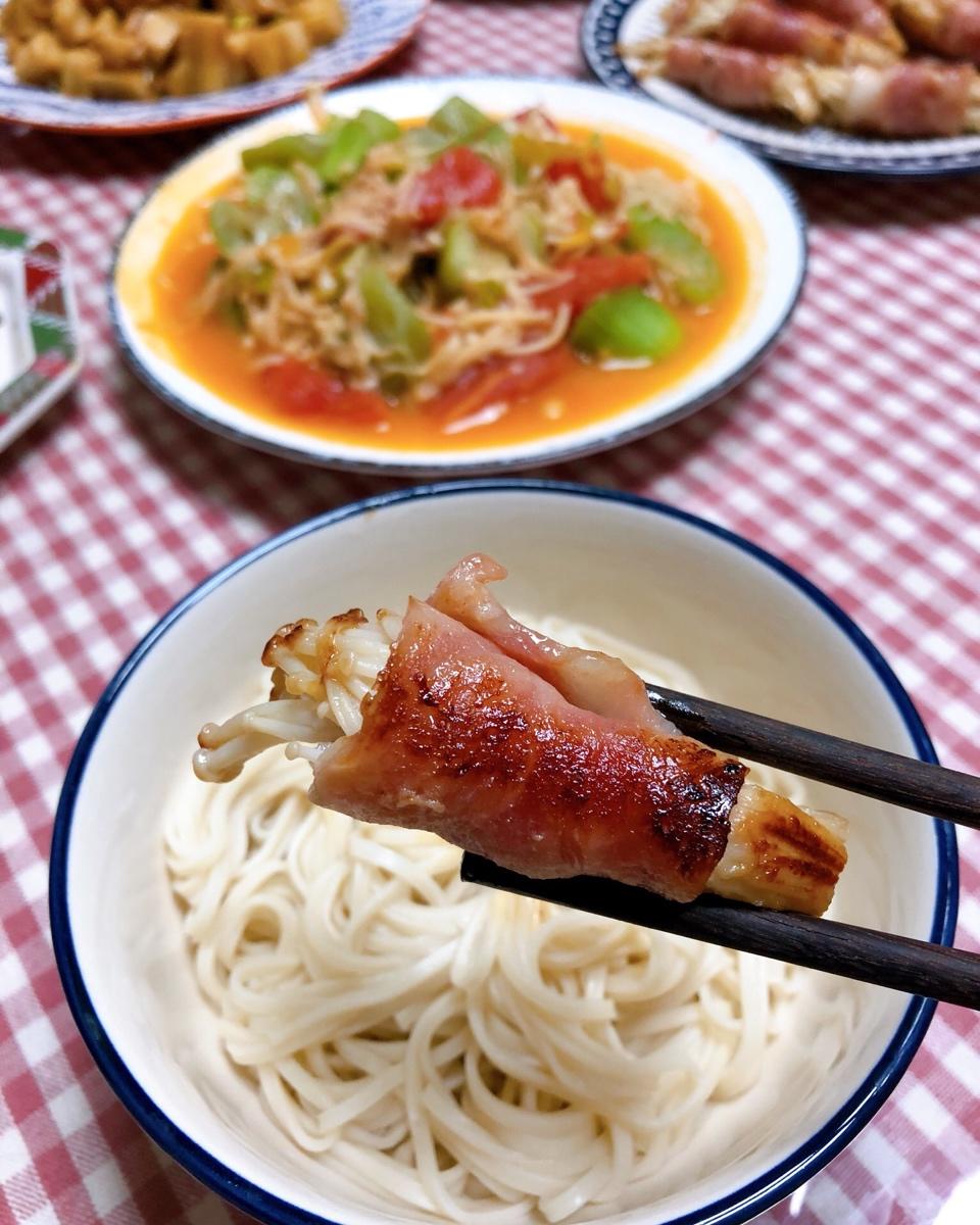 煎培根金针菇卷 巨简单 👏🏻家常快手下饭菜