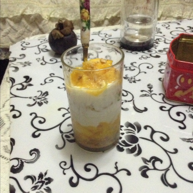 芒果酸奶杯