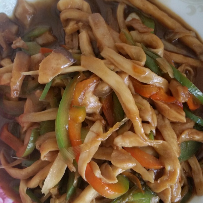 青椒素炒杏鲍菇