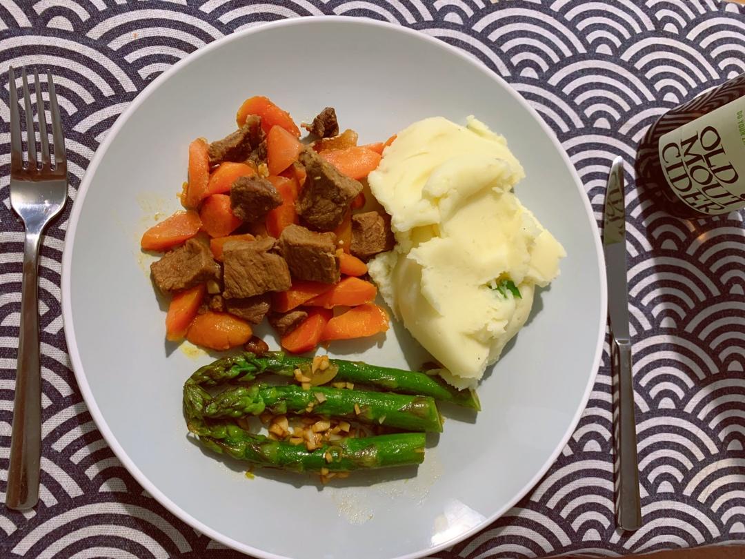 电饭煲炖土豆牛肉