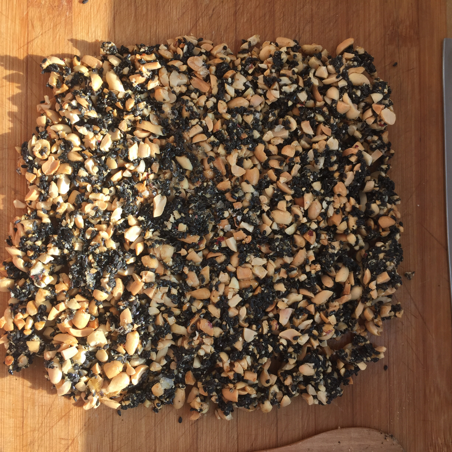 无油花生芝麻糖