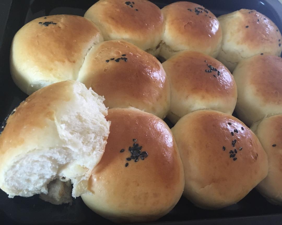 超软牛奶小餐包