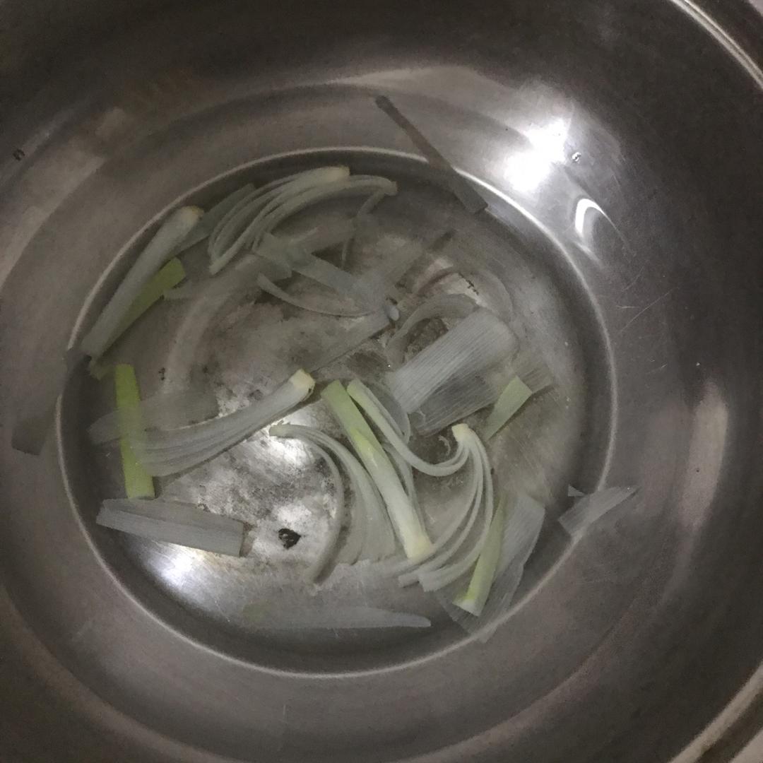 葱白水（十分钟·治感冒小偏方）