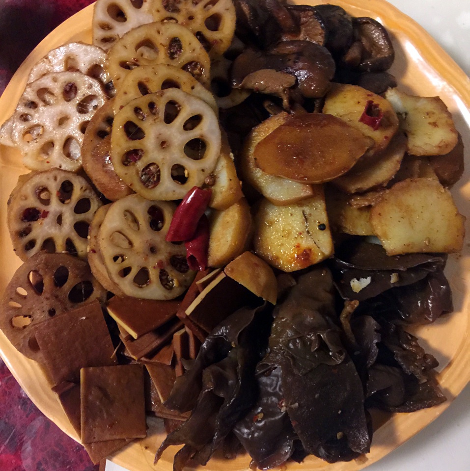 卤藕卤香菇