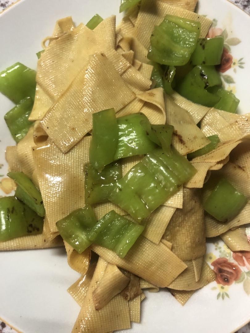 尖椒炒豆皮➕灵魂汤汁