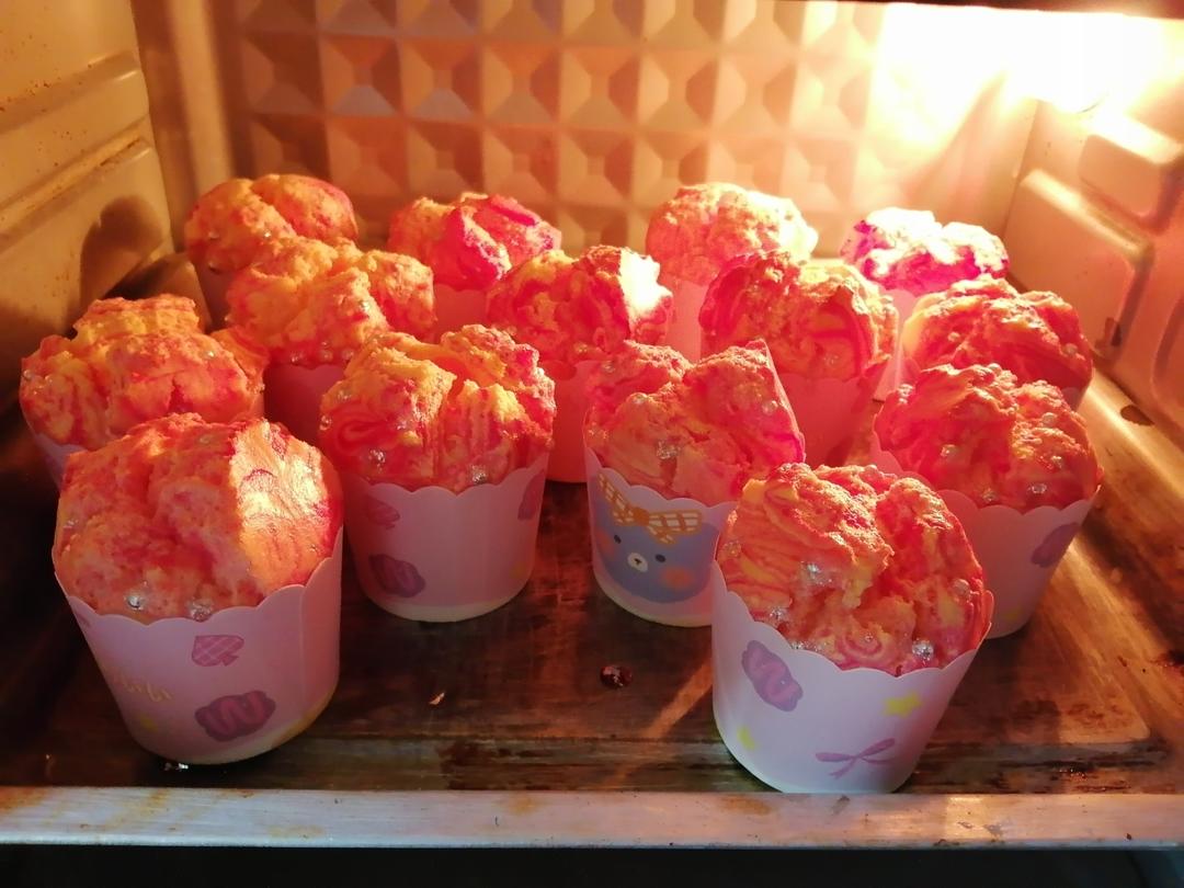 不回缩的椰蓉纸杯蛋糕