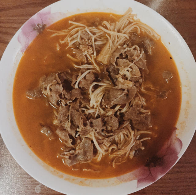 酸汤肥牛