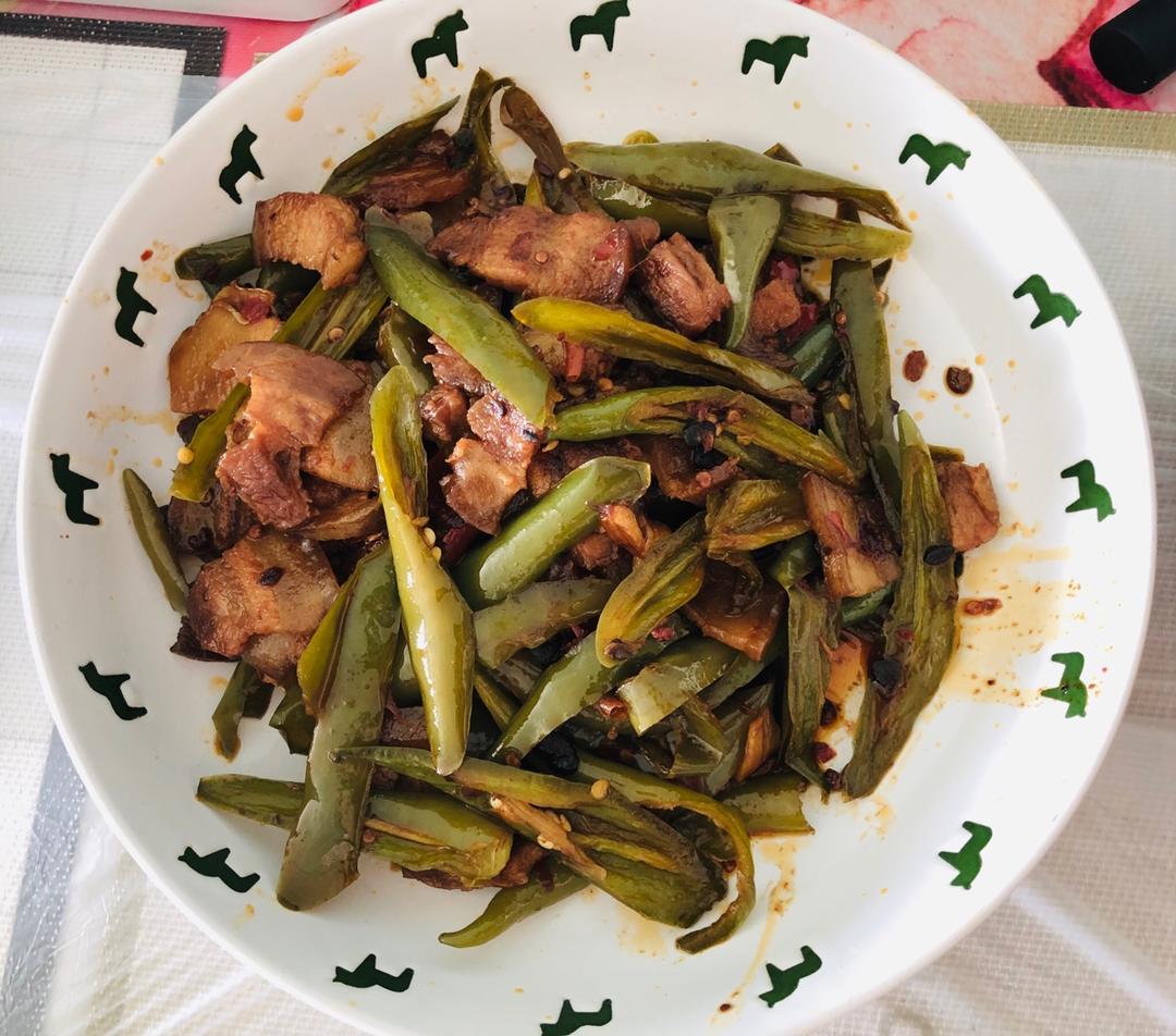 成都人家里的青椒回锅肉