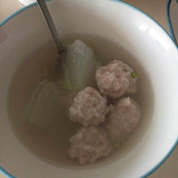 巨鲜美的冬瓜丸子汤