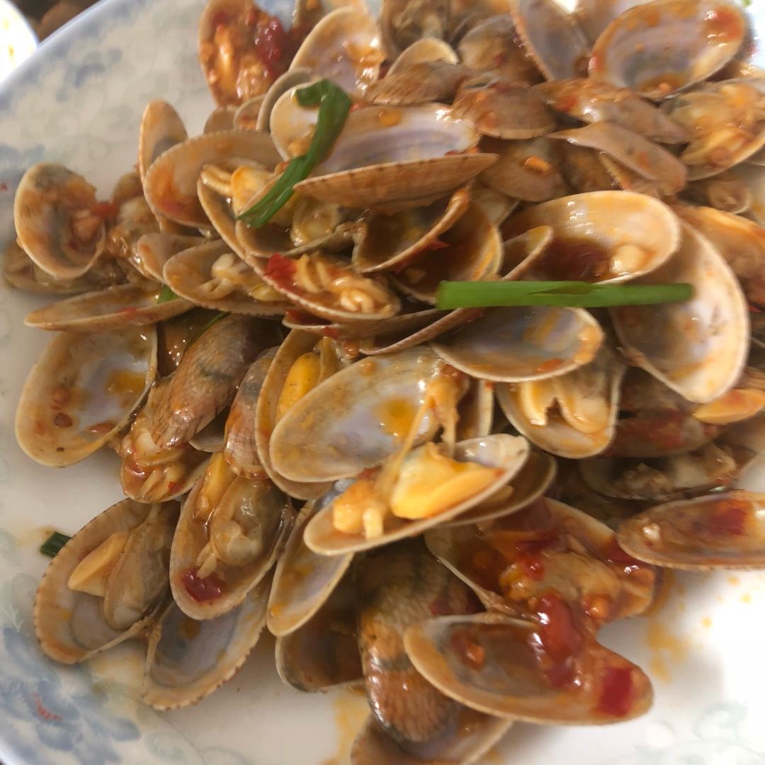 蒜香炒花甲