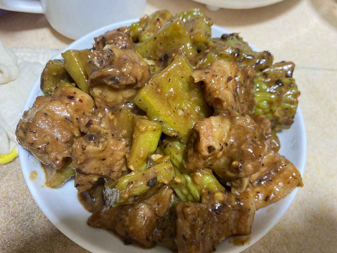 最好吃的苦瓜焖排骨