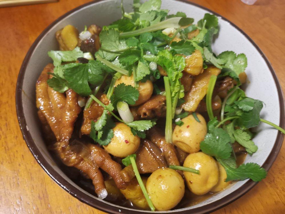 学会这道鸡爪煲就再也不用去胖哥俩排队了