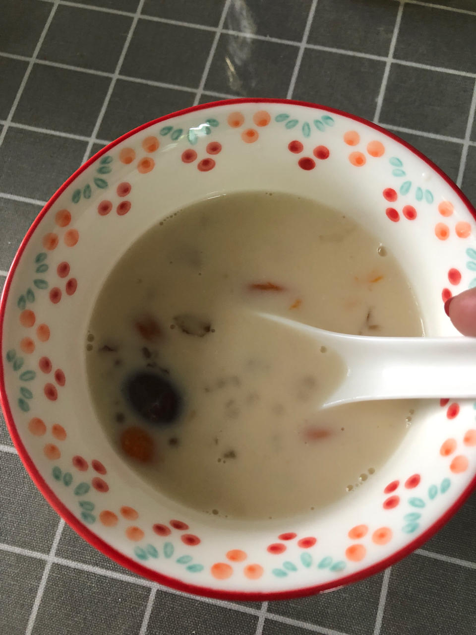 桃胶椰奶西米露