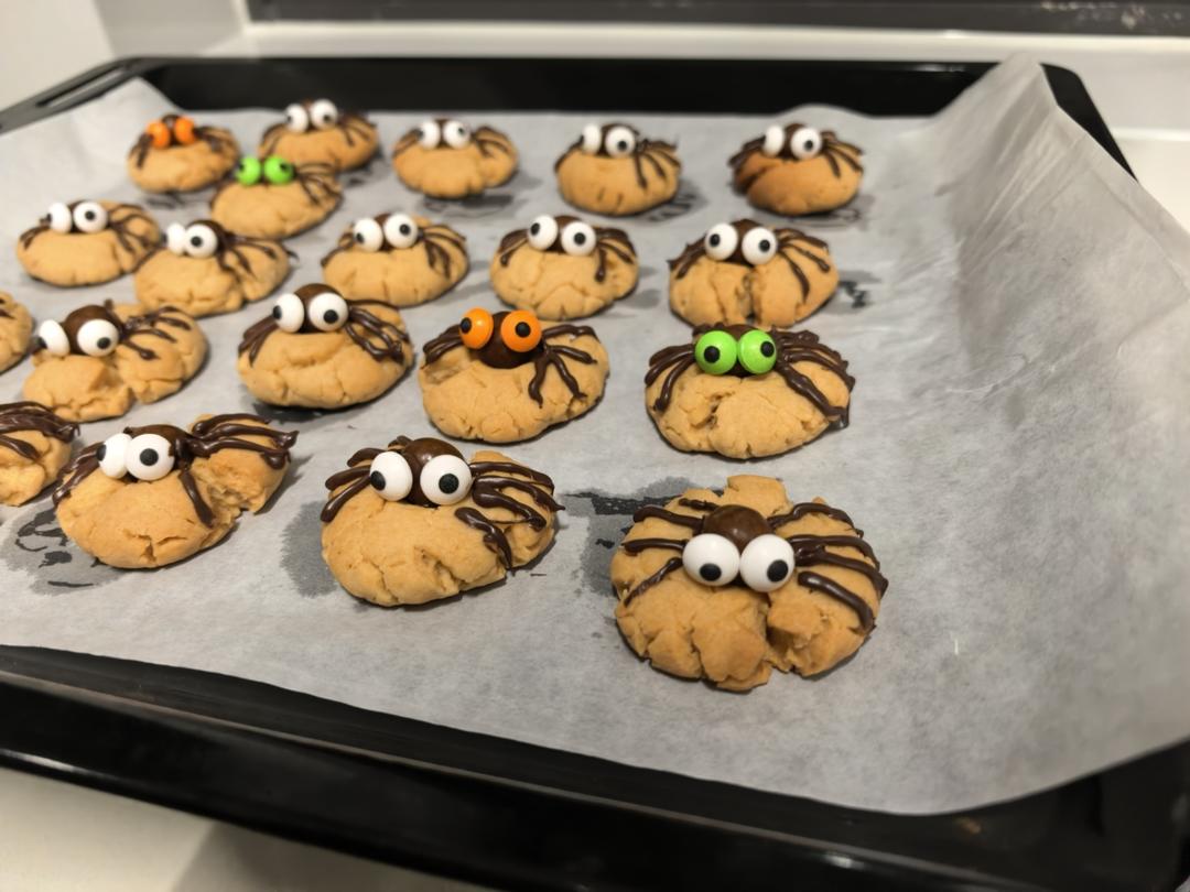 万圣节蜘蛛曲奇饼干