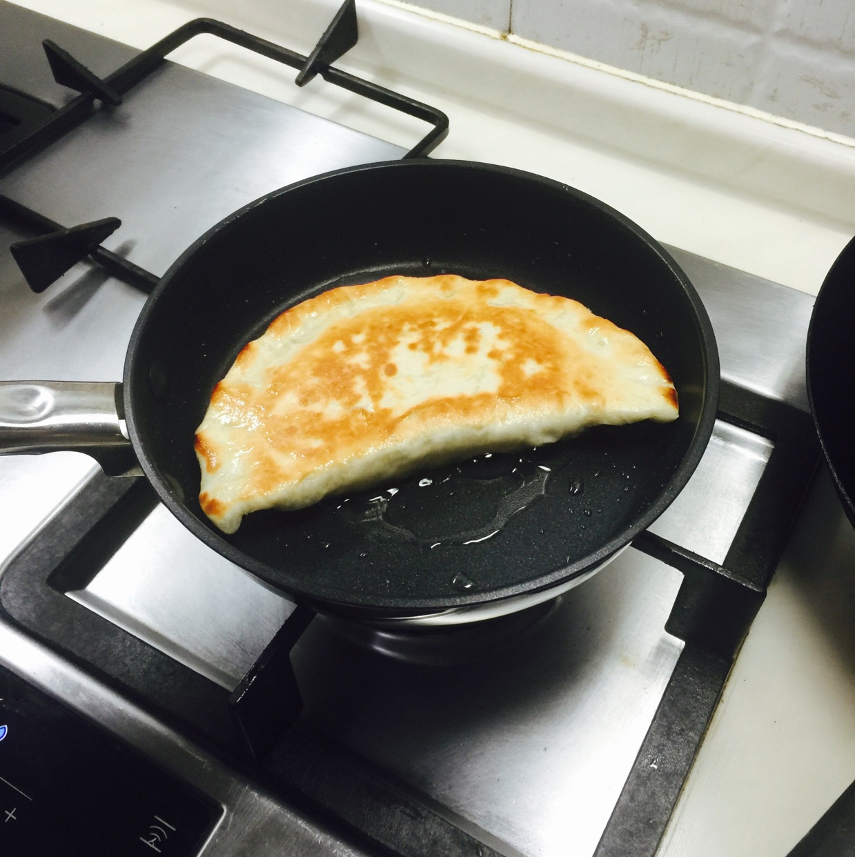 韭菜盒子 Chinese Leek and Egg Pasty