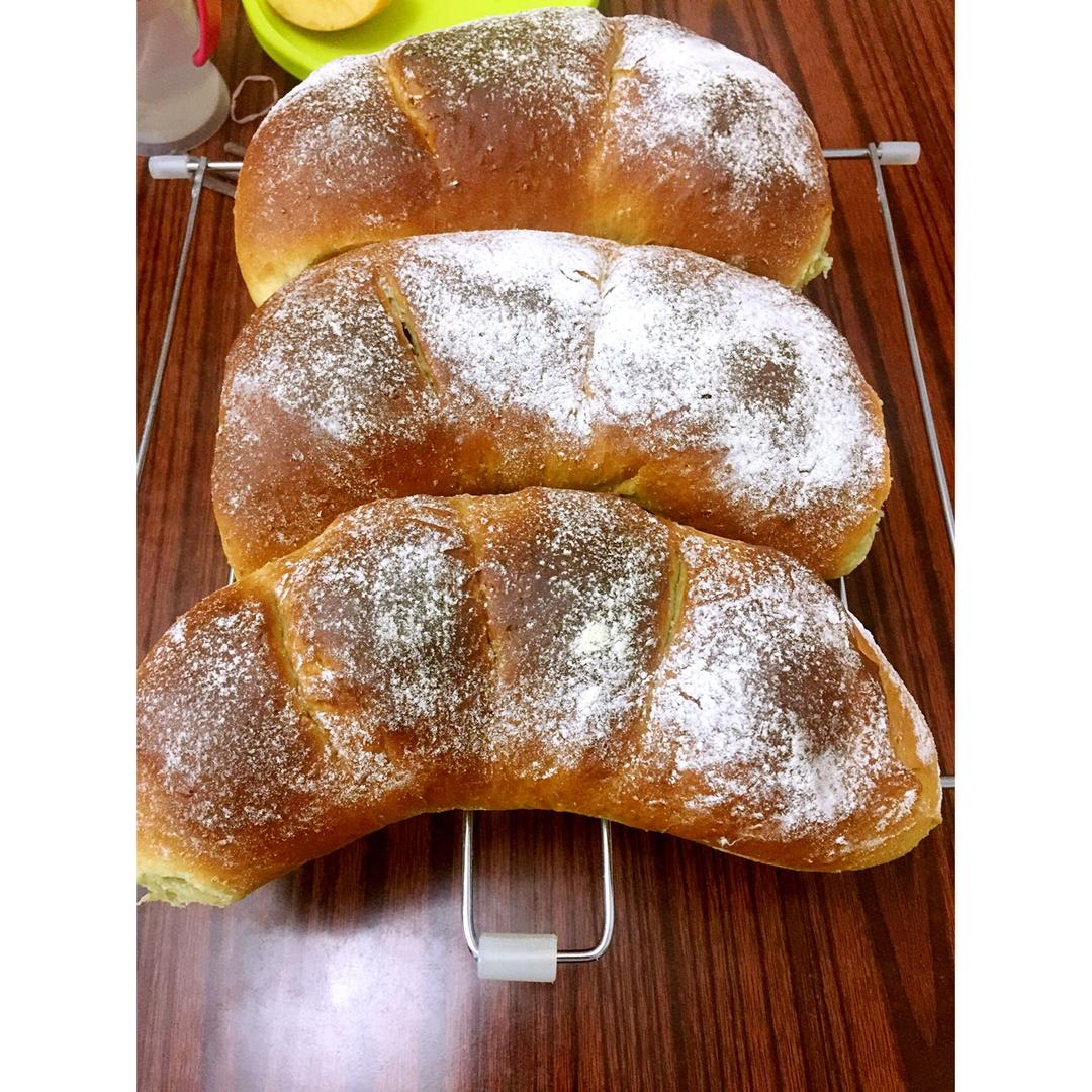 抹茶麻薯红豆软欧包