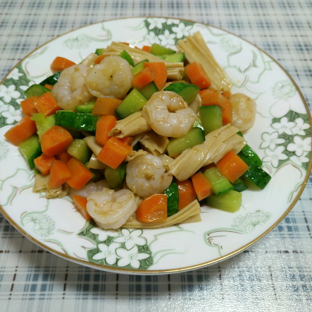 三色炒虾仁