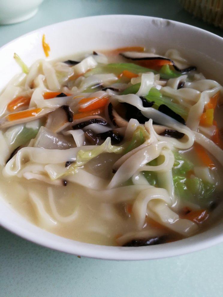 握瑾怀瑜-1做的朴素的混汤面