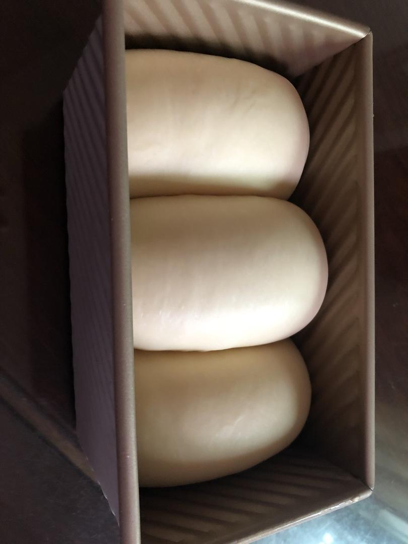 吐司，奶香手撕面包，超级香浓