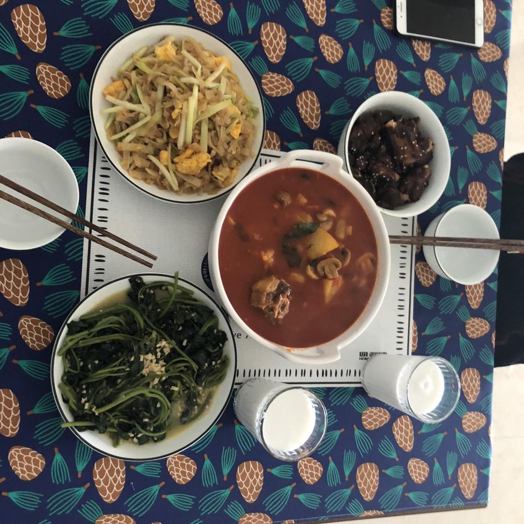 暖心暖胃番茄牛尾汤（减肥版）